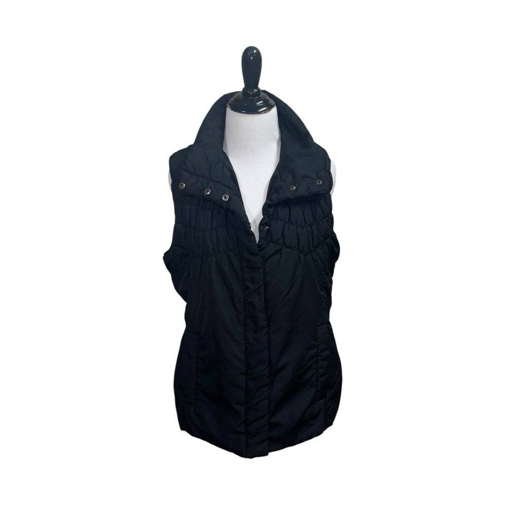 IZOD Women's Size XL Quilted Puffer Vest Ruched Snapbutton Closure Black Outdoor